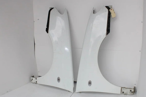 JDM 2005-2007 SUBARU LEGACY BPE / BLE PAIR OF LEFT AND RIGHT FENDERS