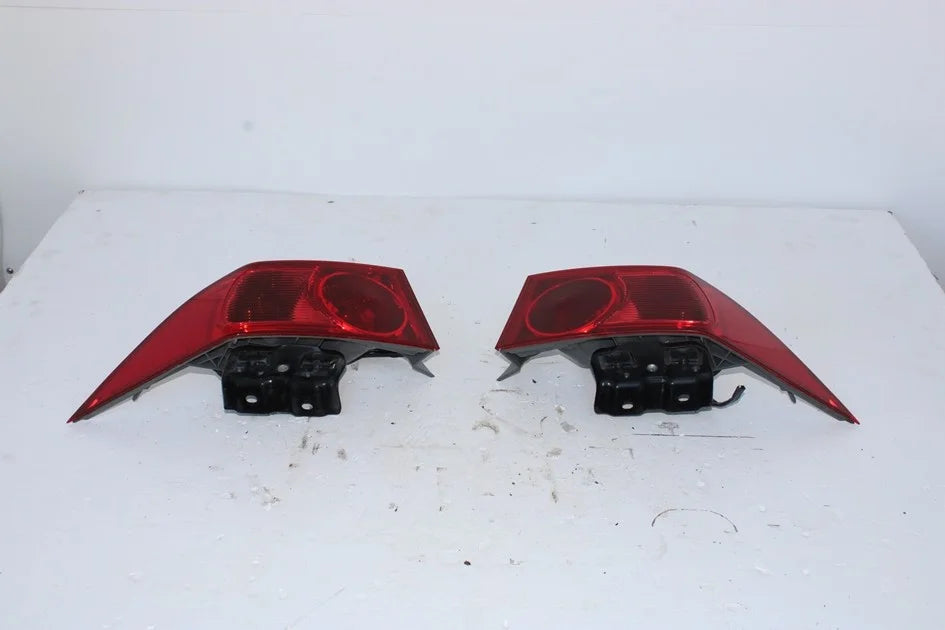 JDM 2004-2006 ACURA TSX CL9 OEM OUTER TAIL LIGHTS