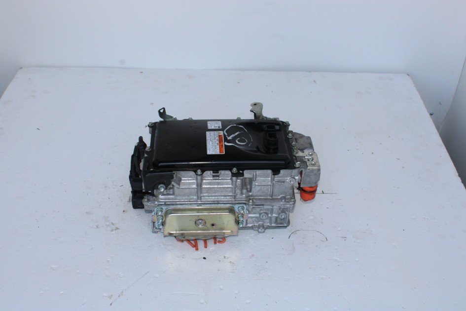 JDM 2016-2018 TOYOTA PRIUS HYBRID 1.8L CONVERTER / INVERTER CHARGER G9200-47240 / 47260