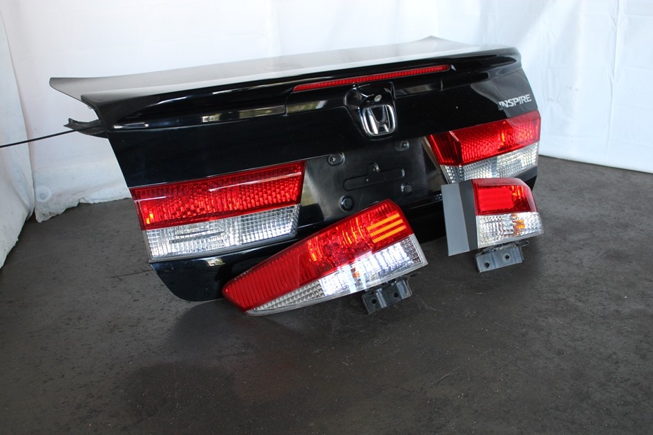 JDM 20032005 HONDA ACCORD INSPIRE UC1 TRUNK & TAIL LIGHTS